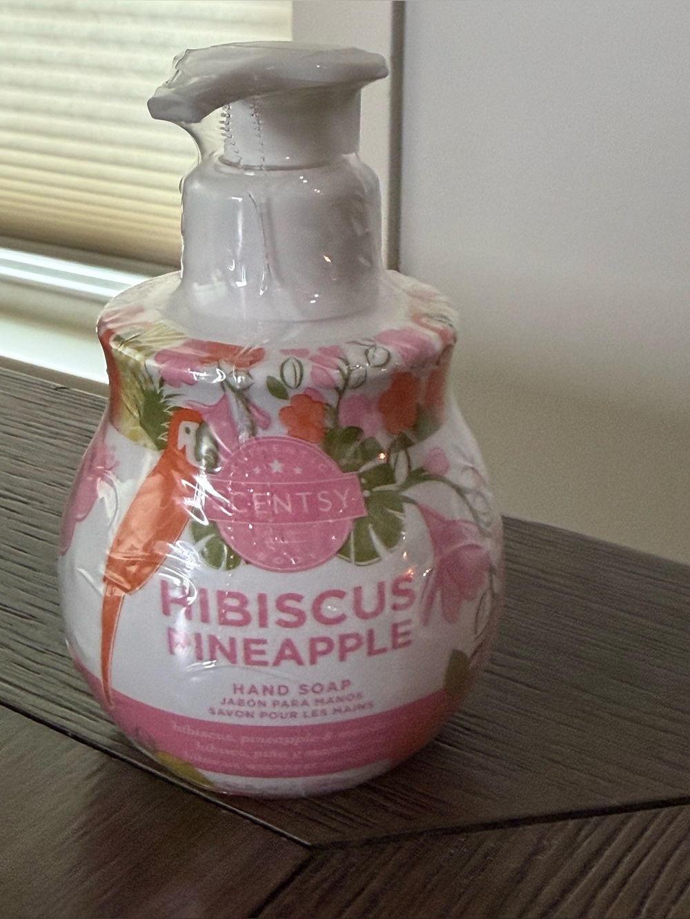 Scentsy Hibiscus Pineapple Hand Soap New Sealed